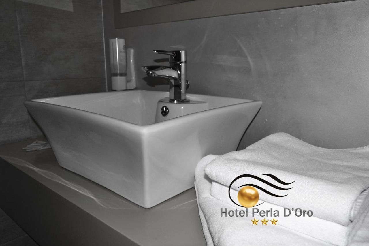 Hotel Perla D'Oro ทิมิชัวรา ภายนอก รูปภาพ