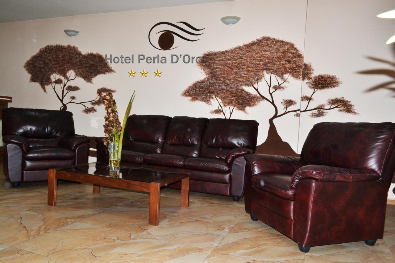 Hotel Perla D'Oro ทิมิชัวรา ภายนอก รูปภาพ