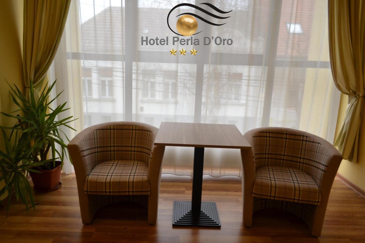 Hotel Perla D'Oro ทิมิชัวรา ภายนอก รูปภาพ