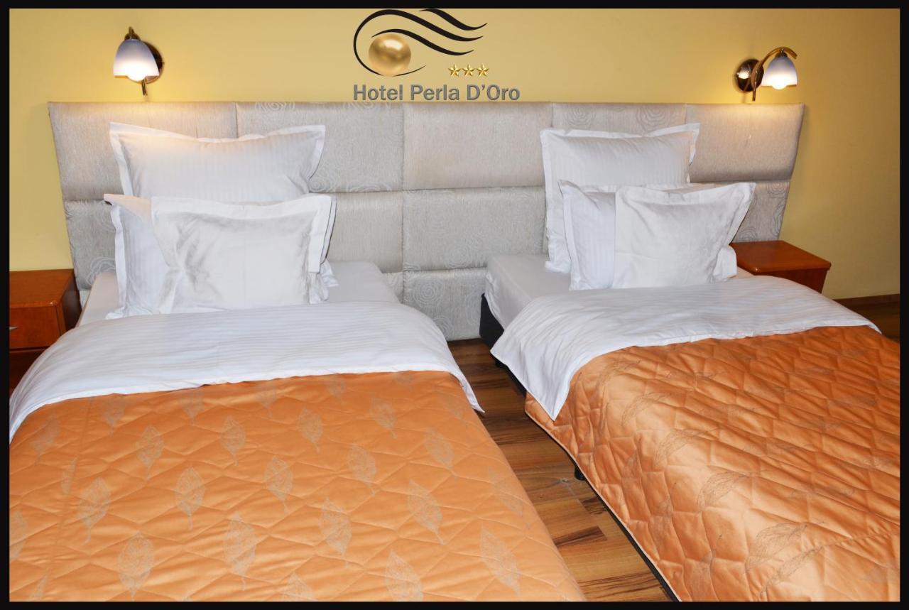 Hotel Perla D'Oro ทิมิชัวรา ภายนอก รูปภาพ